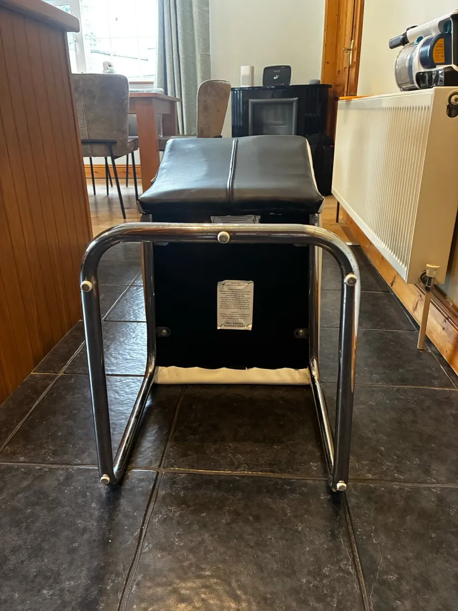 Kitchen chairs - Image 2