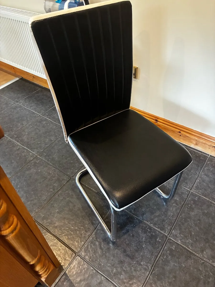 Kitchen chairs - Image 4