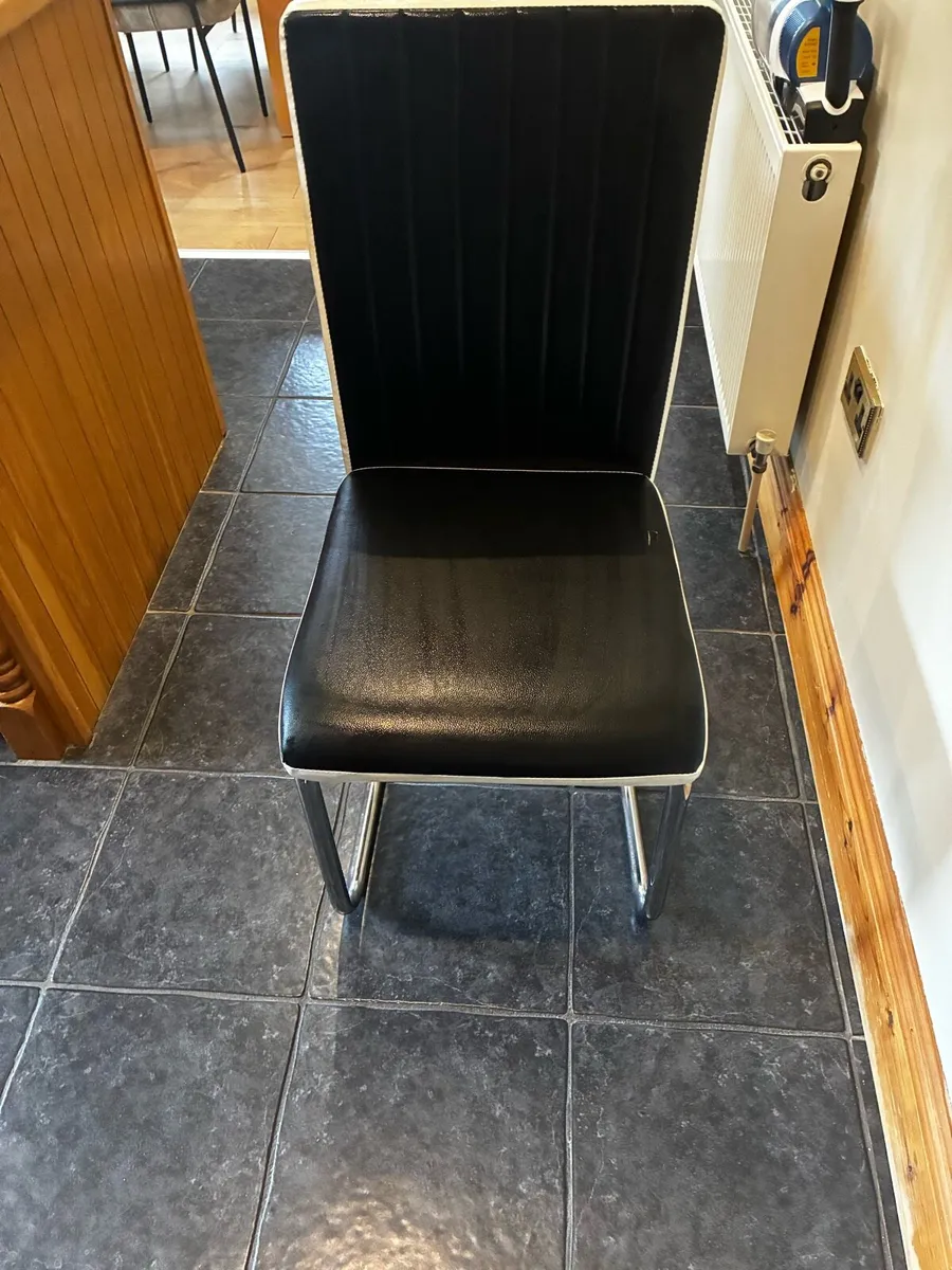 Kitchen chairs - Image 1