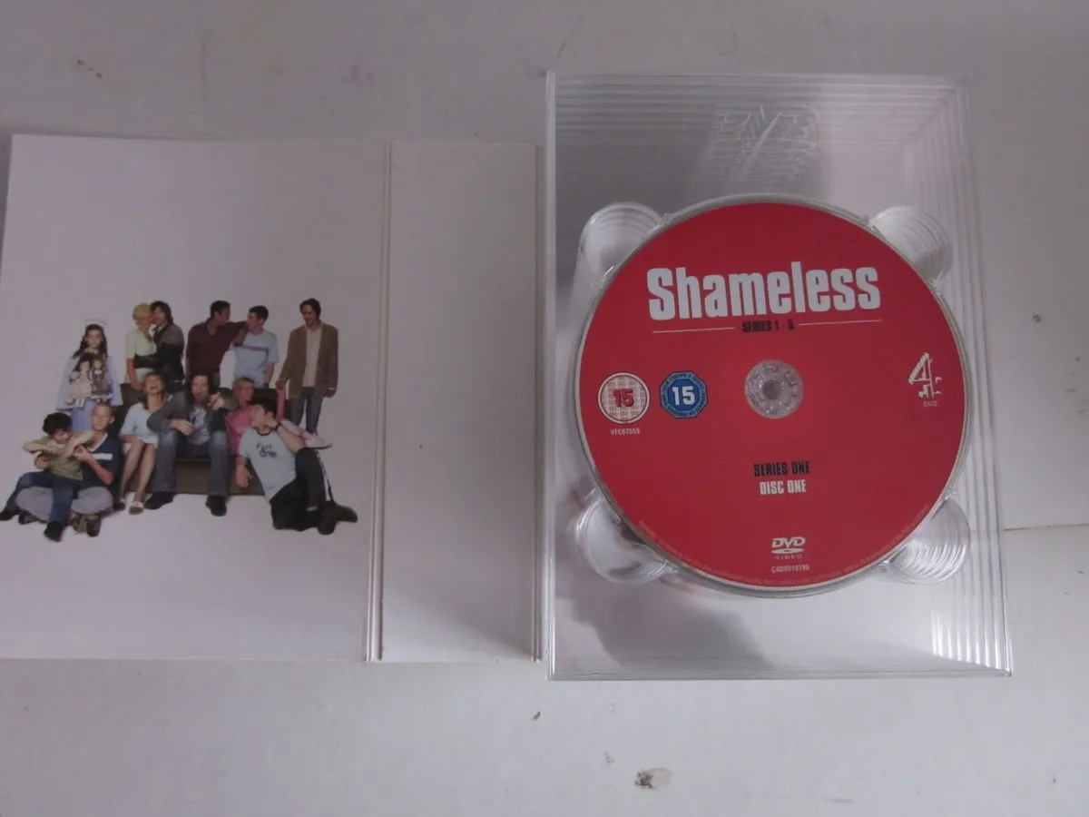 Shamless Series 1-5 (16 DVD's) - Image 3