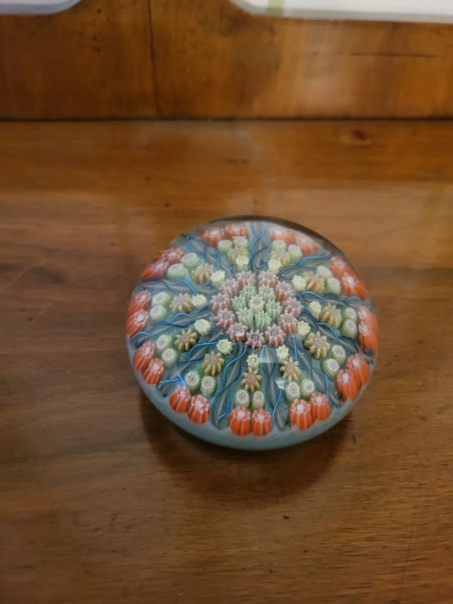 Glass paper weights - Image 2