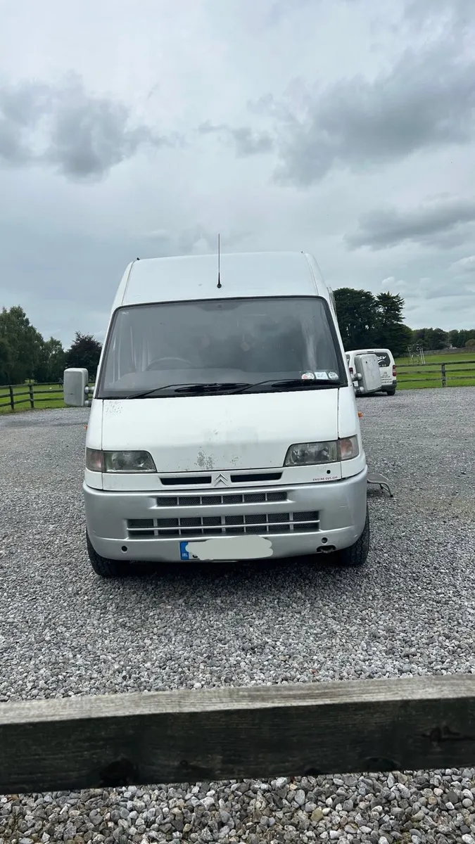 Camper van - Image 3