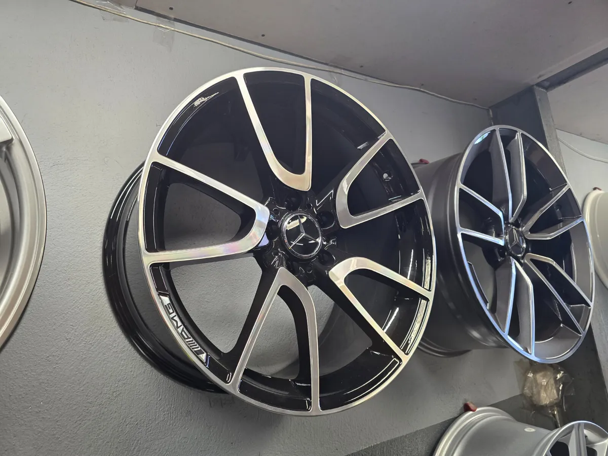 **Special** 19" Mercedes C43 Style