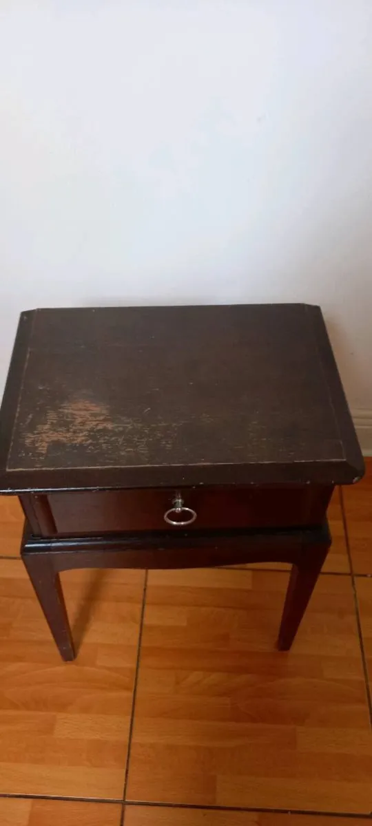 Side table / locker - Image 3