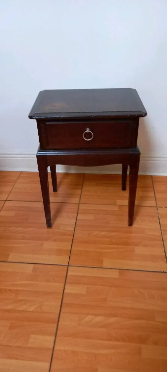 Side table / locker - Image 4