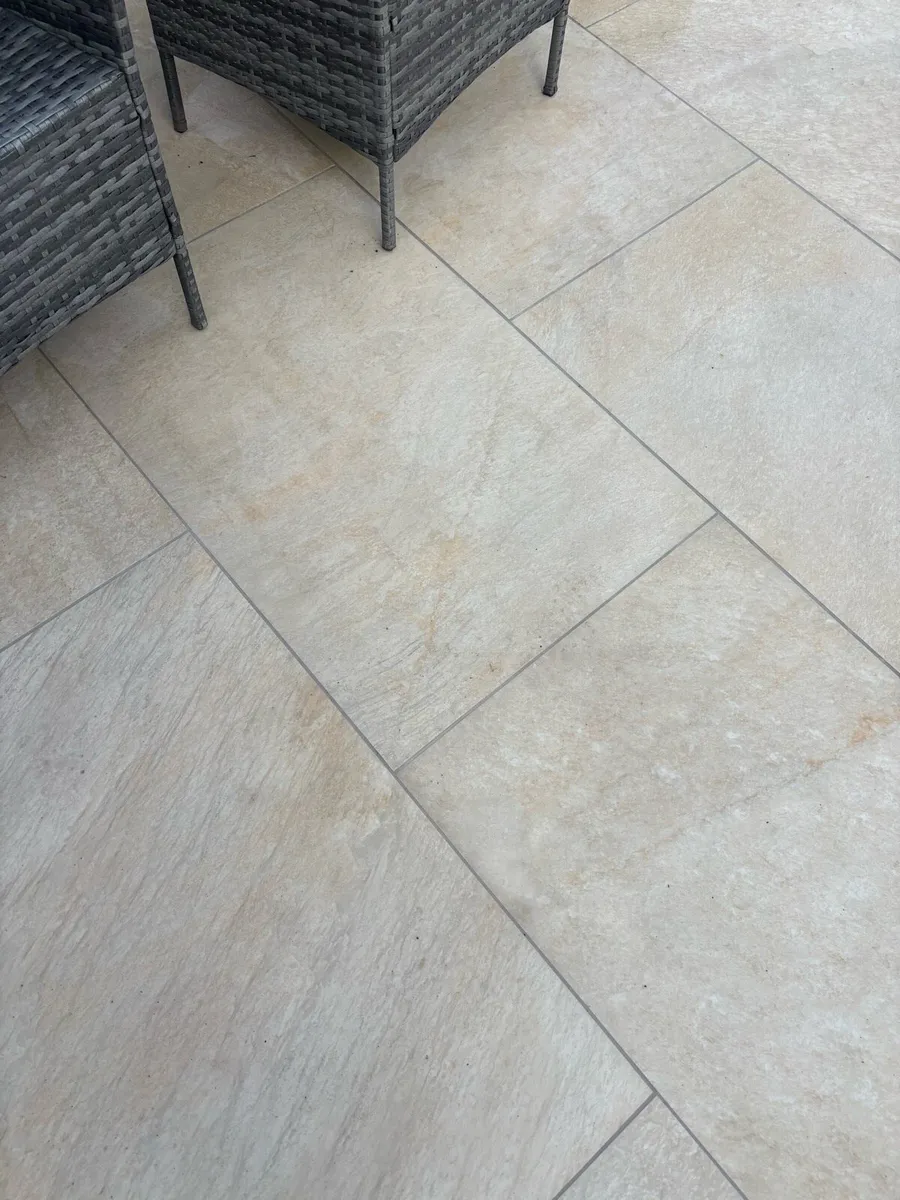 Outdoor porcelain paving slabs - Image 4