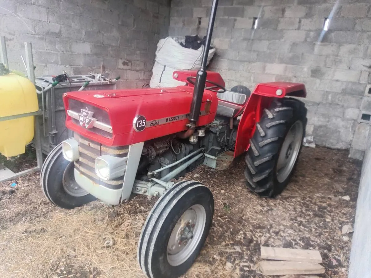 MF 135 - Image 2