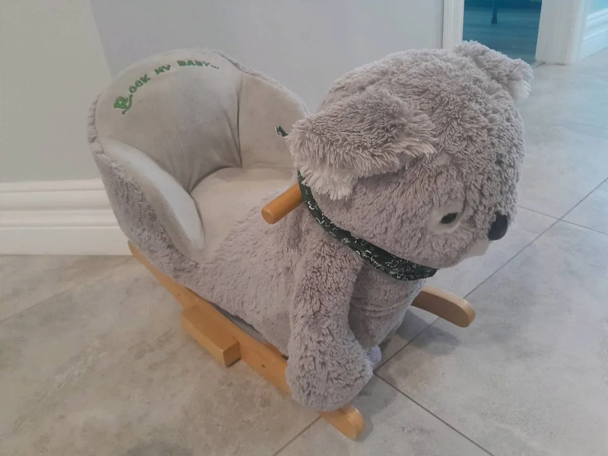 Koala fluffy rocking seat - Image 4
