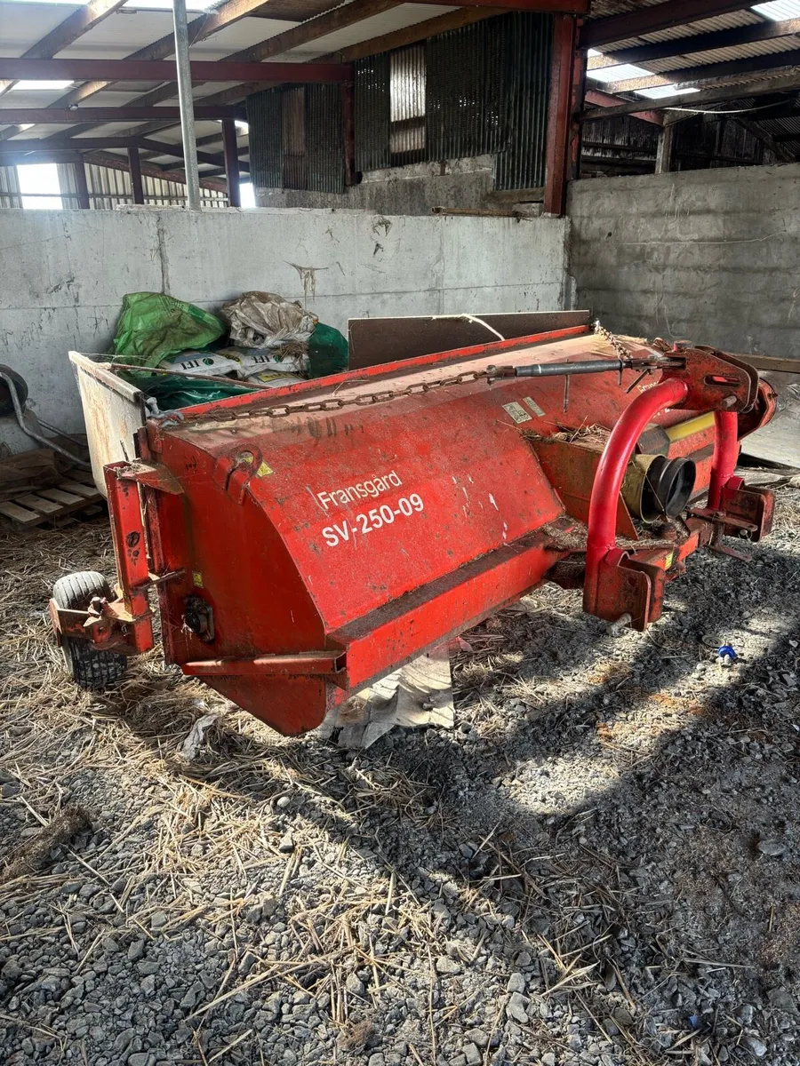 Fransgard  wilter also ride on yard scraper - Image 3