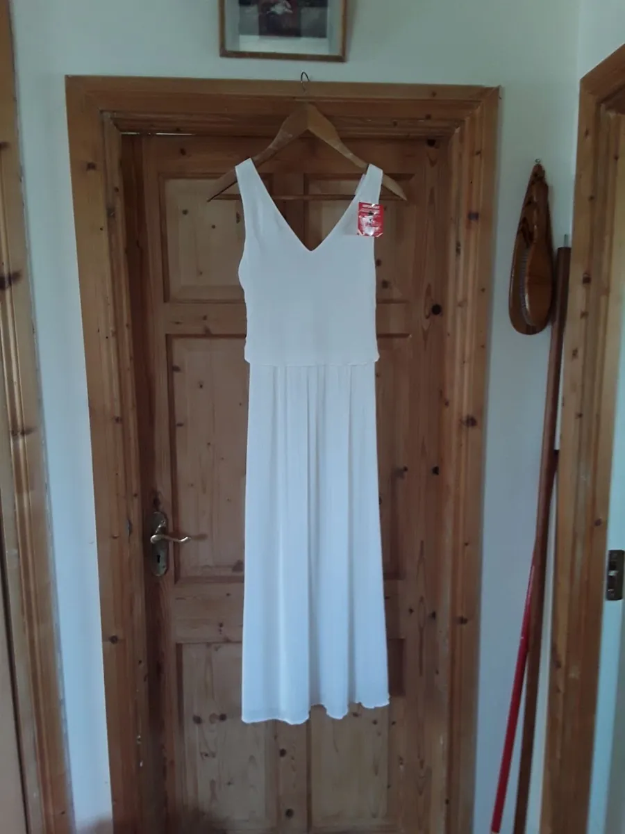 Brand new white chiffon ladies dress - Image 2