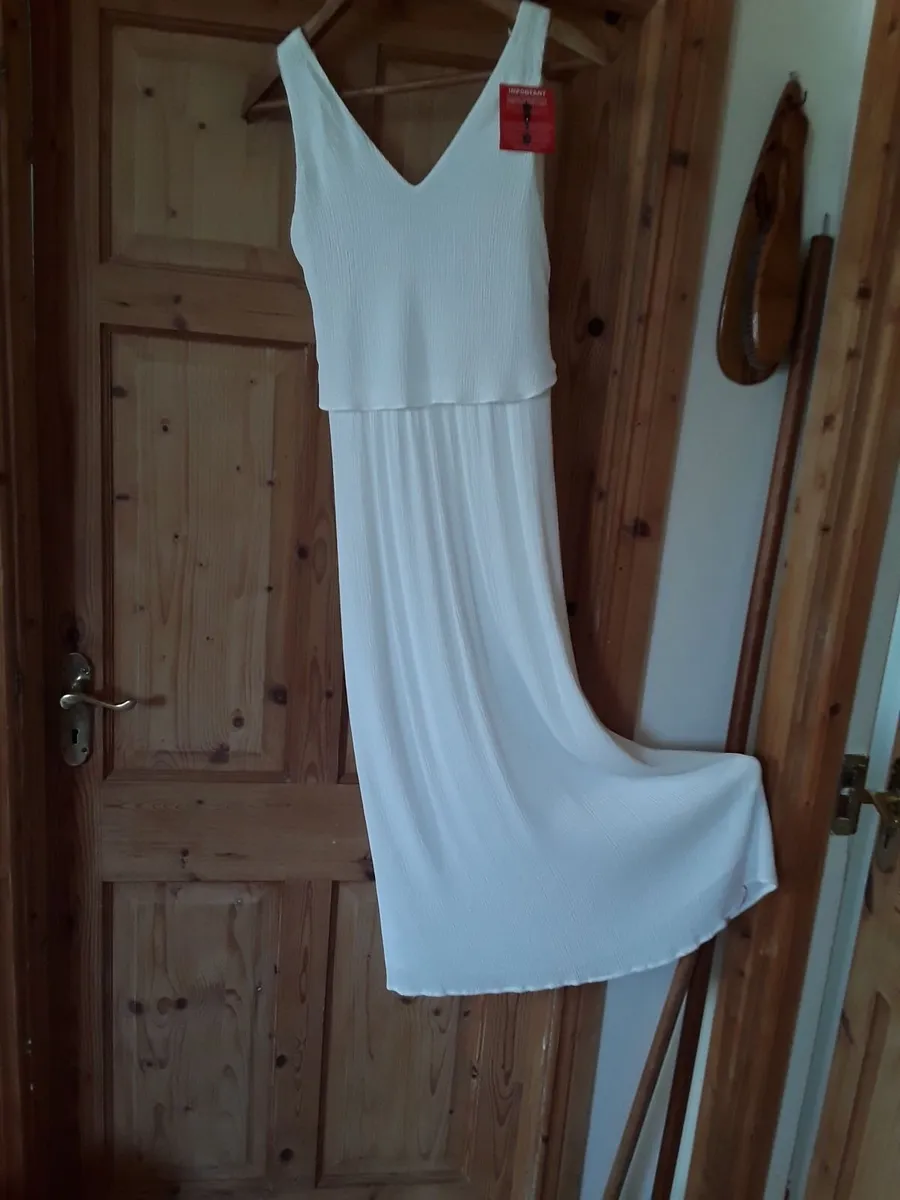 Brand new white chiffon ladies dress - Image 4