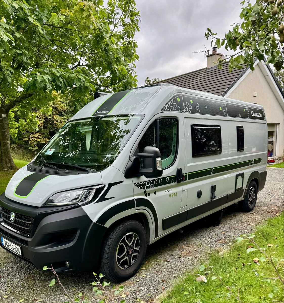 Chausson 2024 automatic motorhome - Image 3