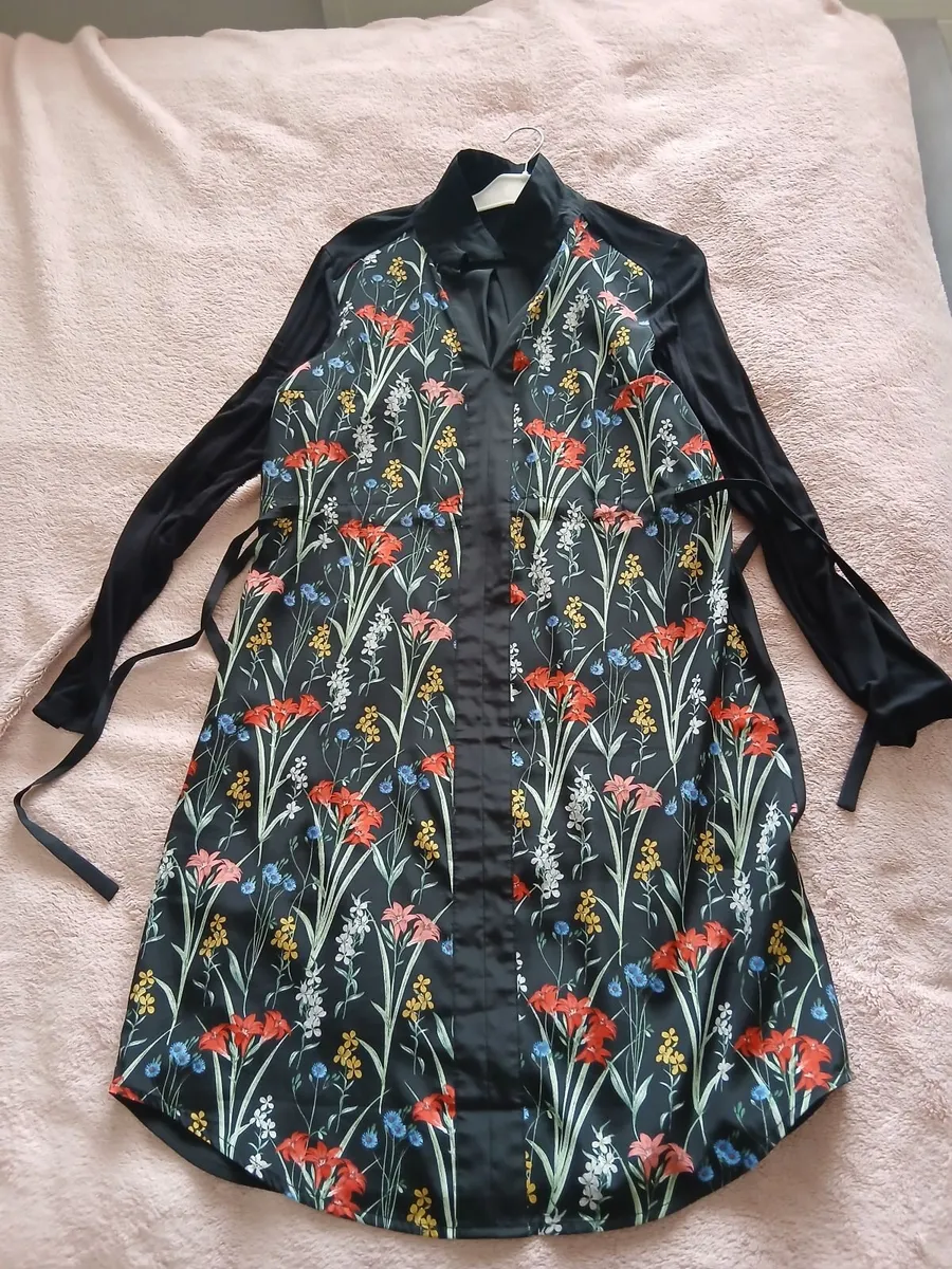 Ladies dresses - Image 4