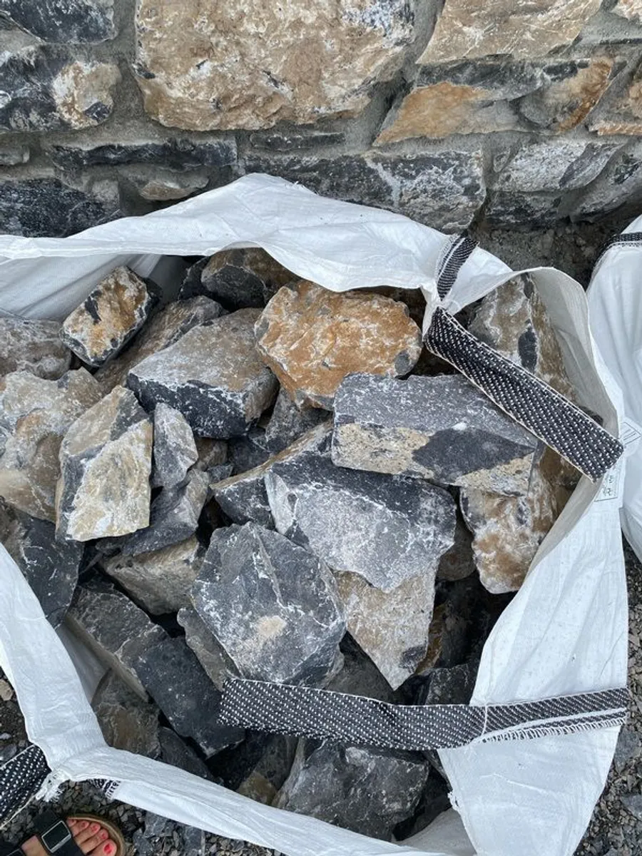9 x 1 tonne bags building limestone - Image 4