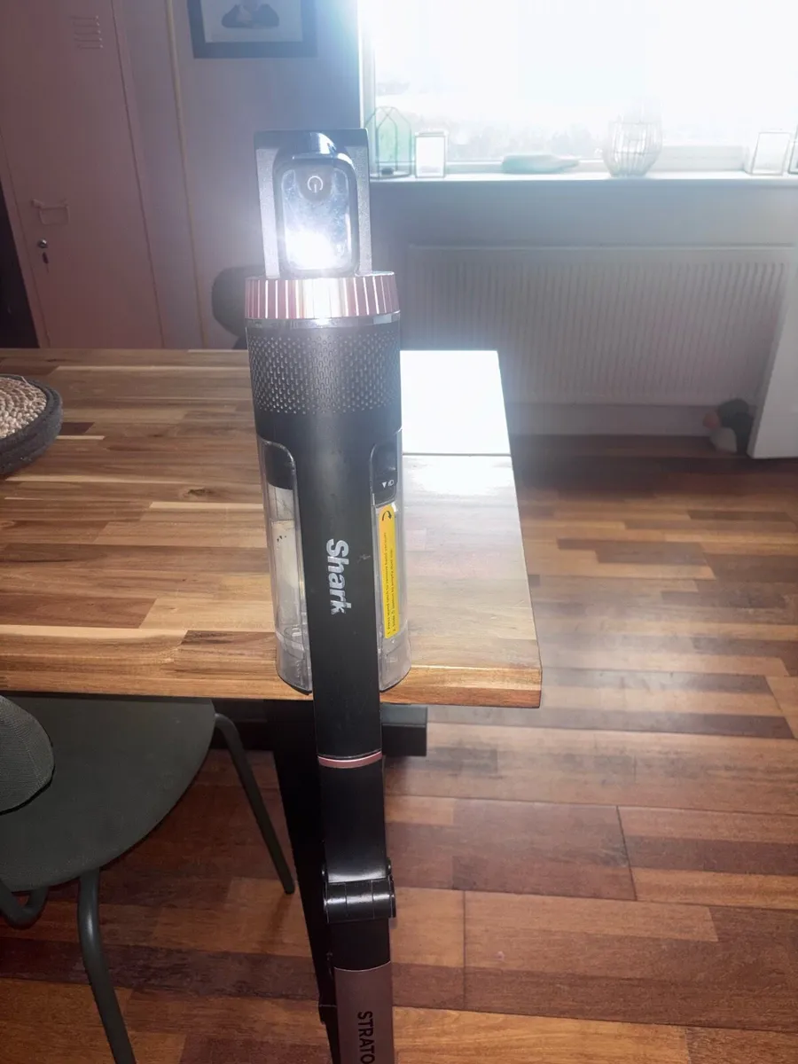 Shark Cordless Hoover - Image 1