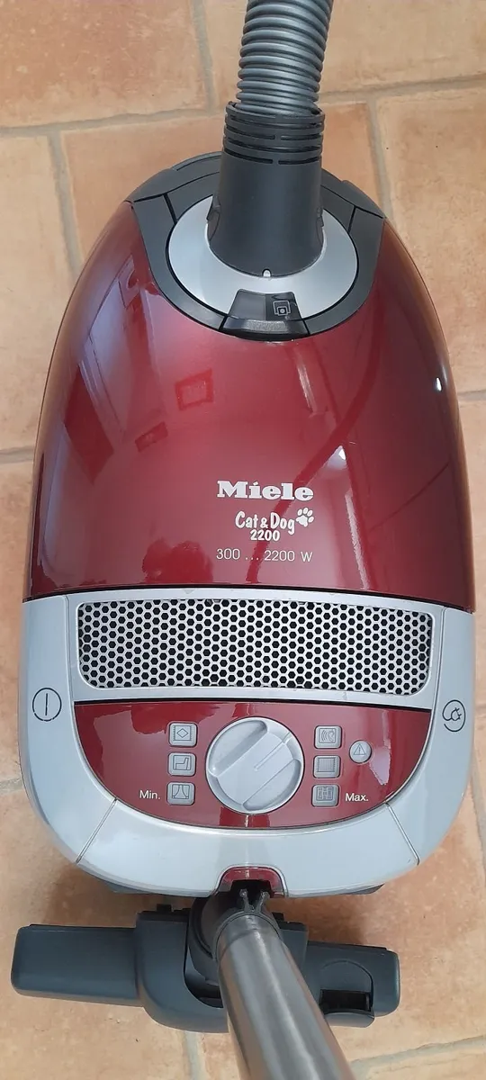 Miele vacuum cleaner - Image 2