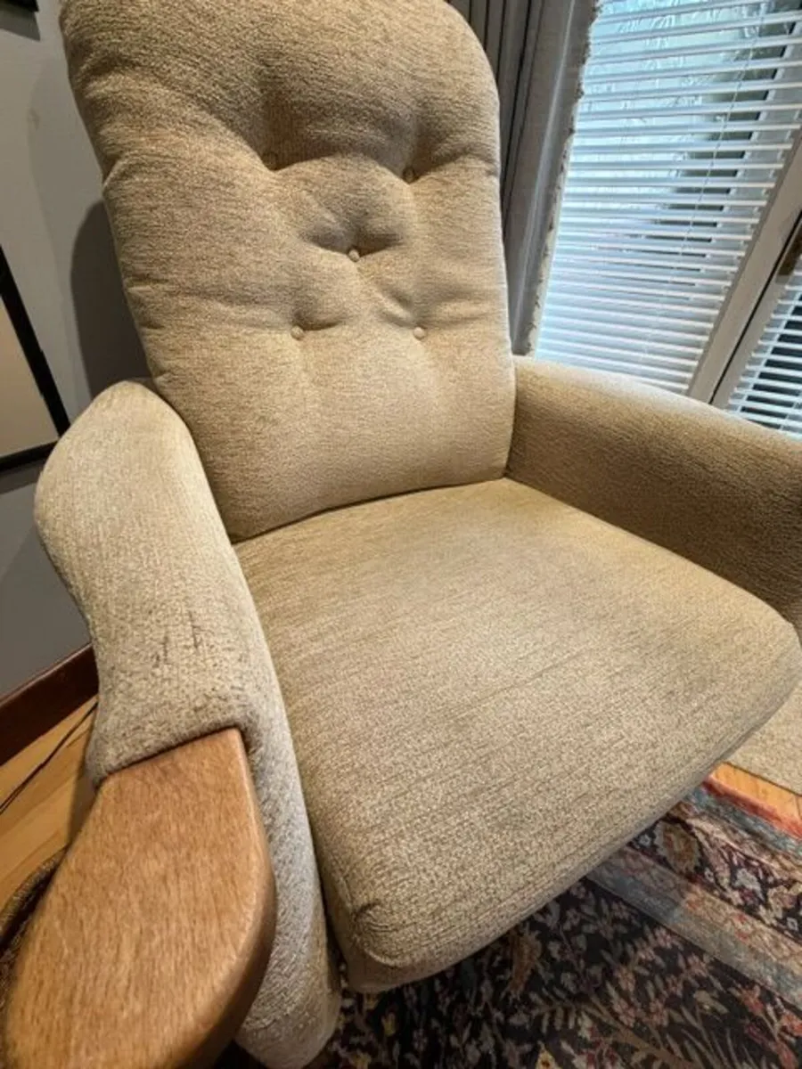Recliner Armchairs (Parker Knoll) - Image 4