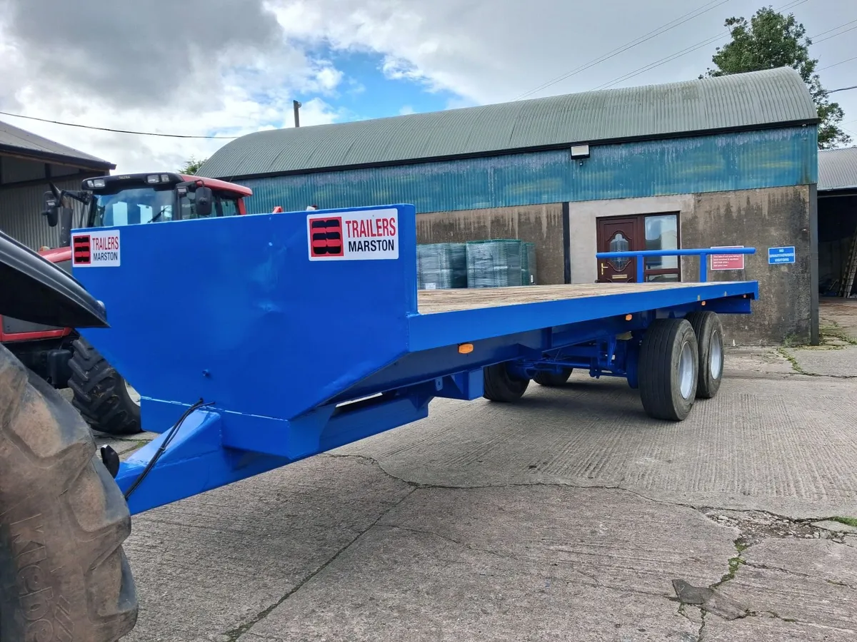 Bale trailer - Image 1