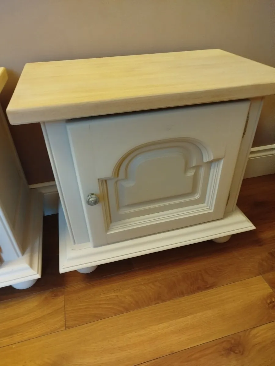 Bedside tables - Image 3