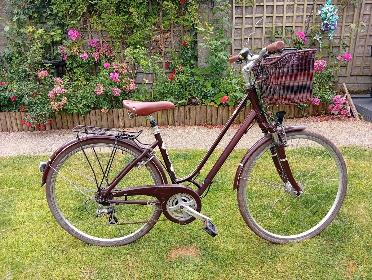 Classic French Style Ladies Bike - Image 4