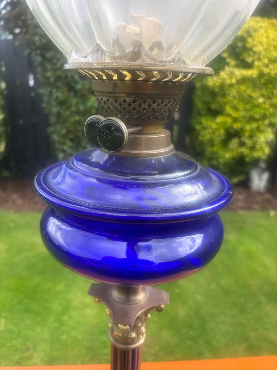 Victorian oil lamp - Image 2