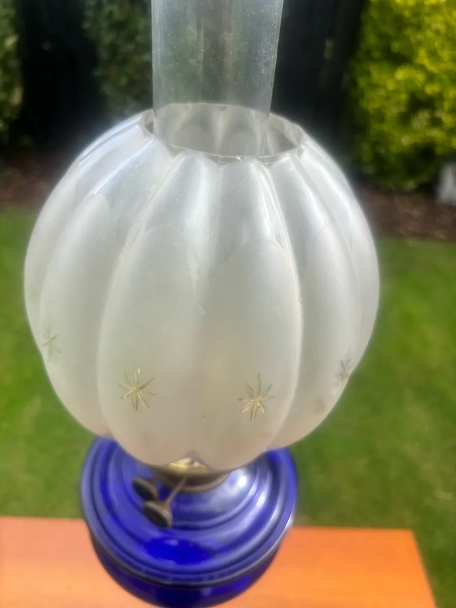 Victorian oil lamp - Image 3