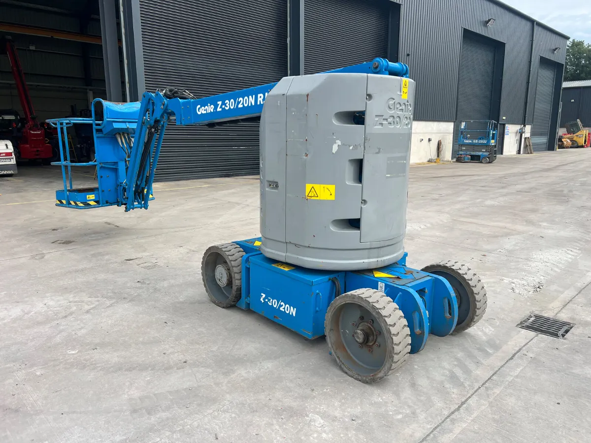 Genie Z30 NRJ Boom Lift Year 2013 - Image 2