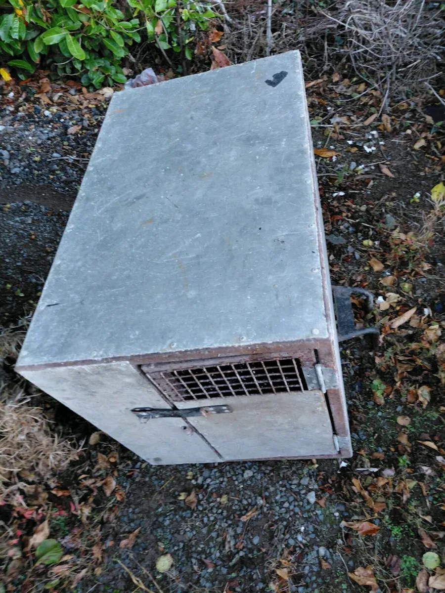dog box/carrier - Image 3