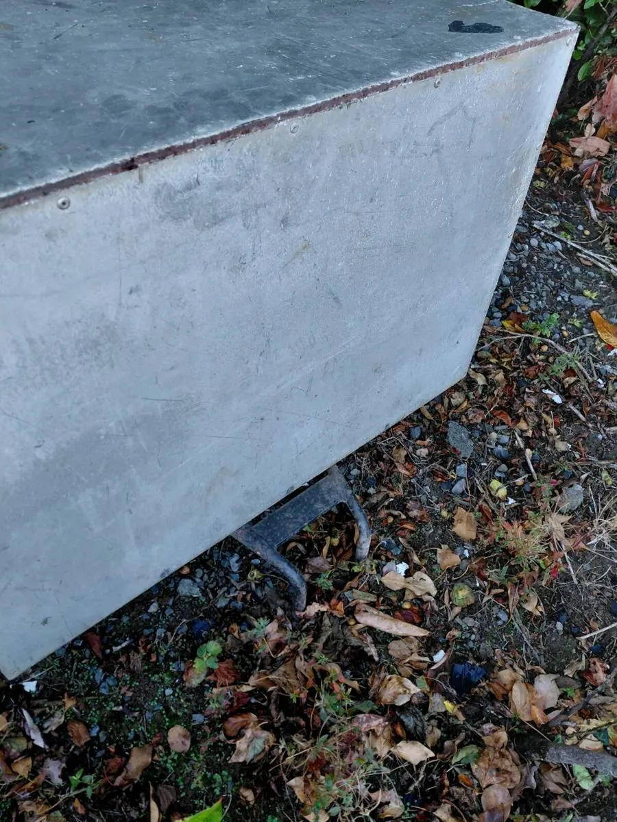 dog box/carrier - Image 4