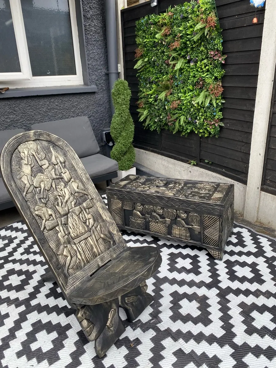 African chest & chair - Image 1