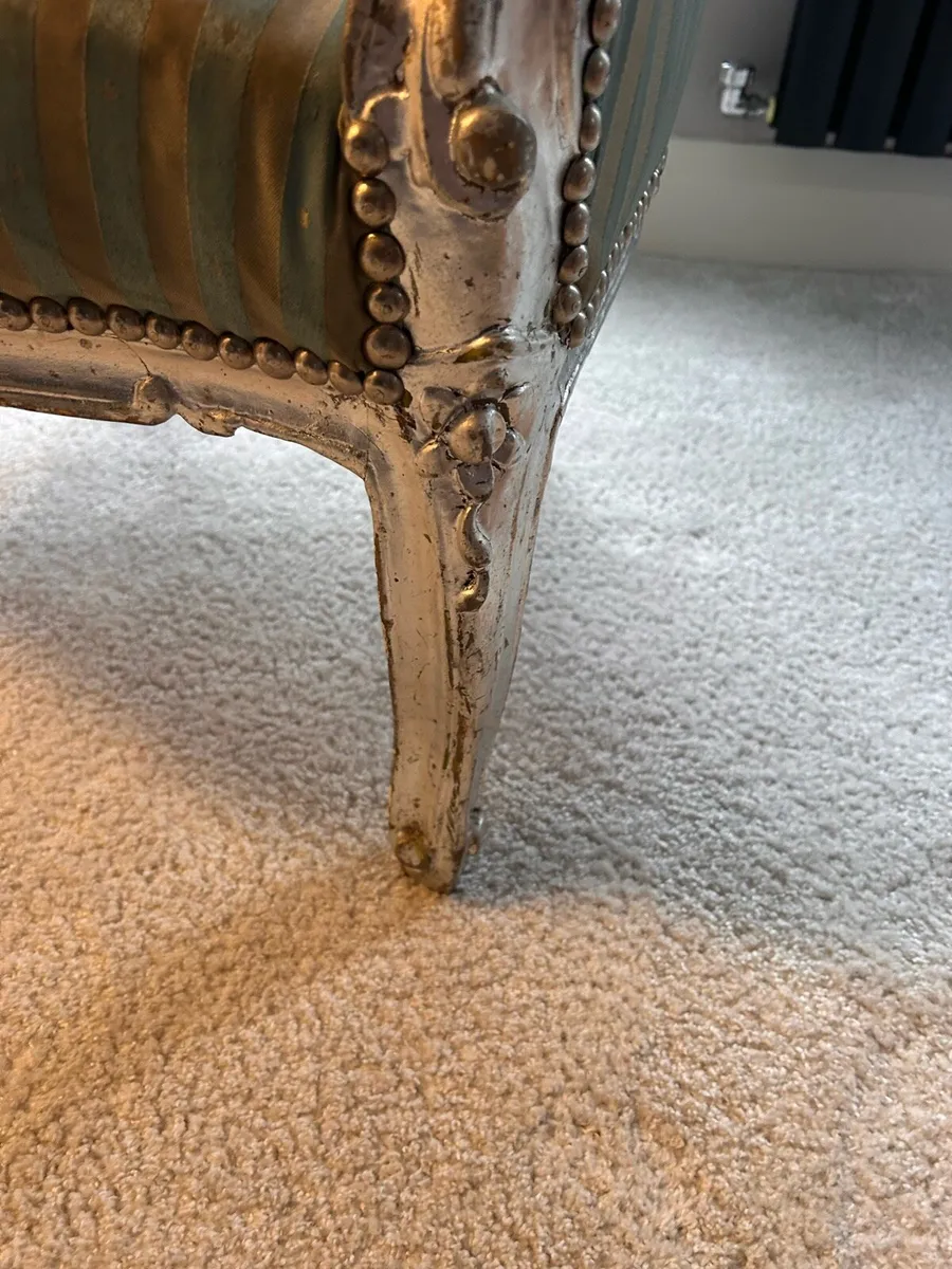 Antique style chair - Image 1