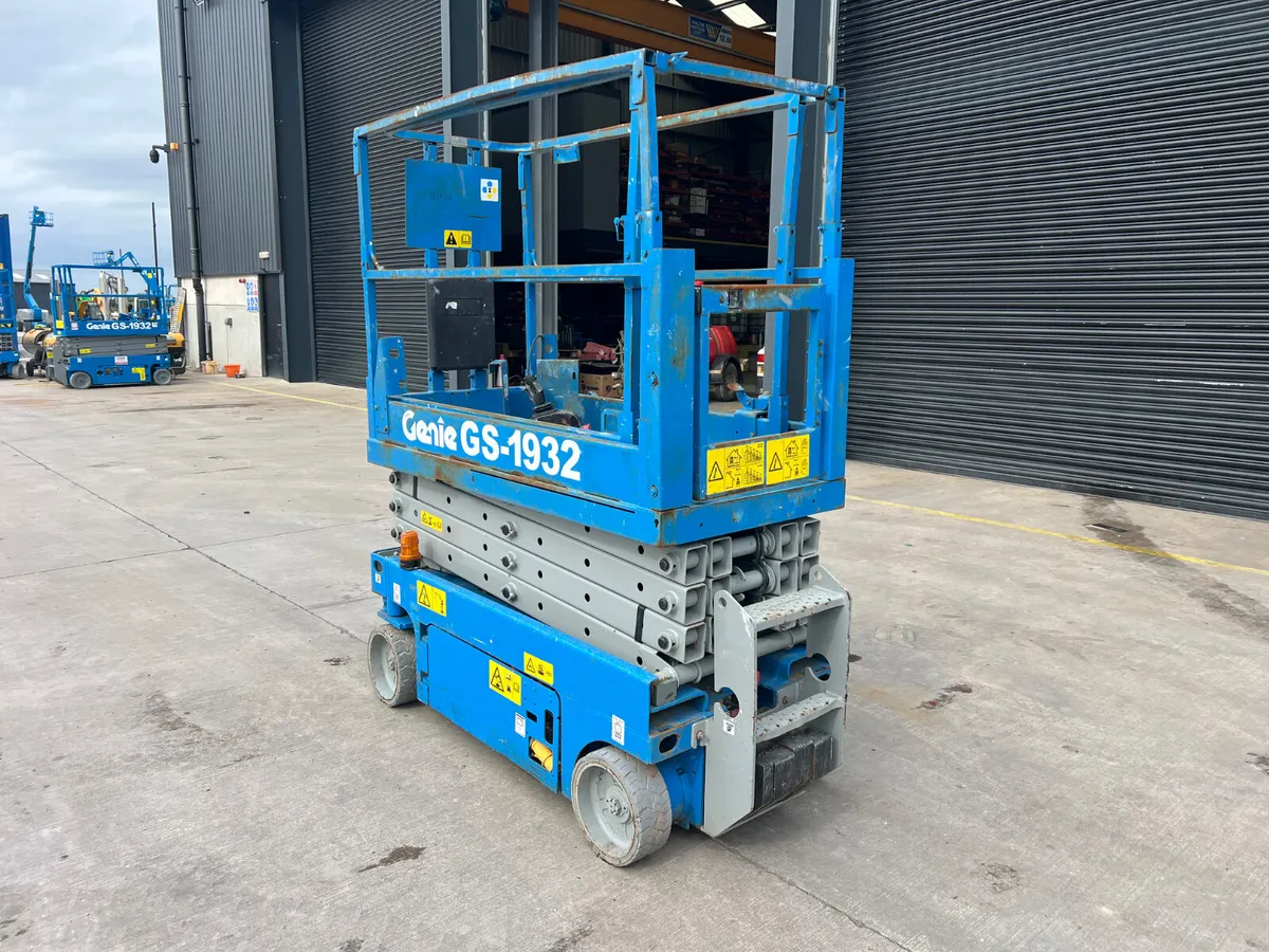 Genie GS1932 Scissor Lift - Image 3