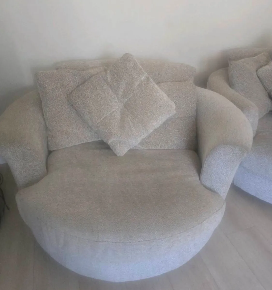 EZ Living Swivel Armchair - Image 2