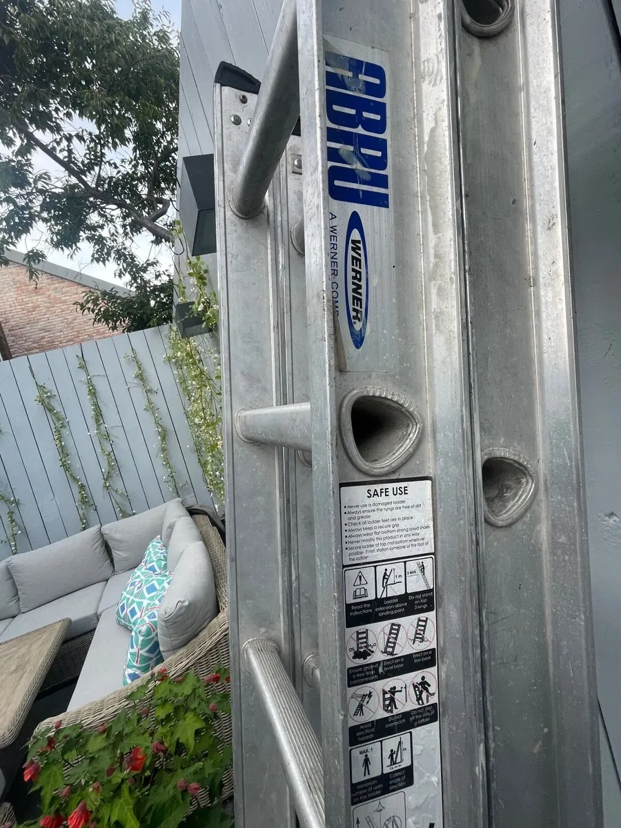 Werner Extension Ladder - Image 4