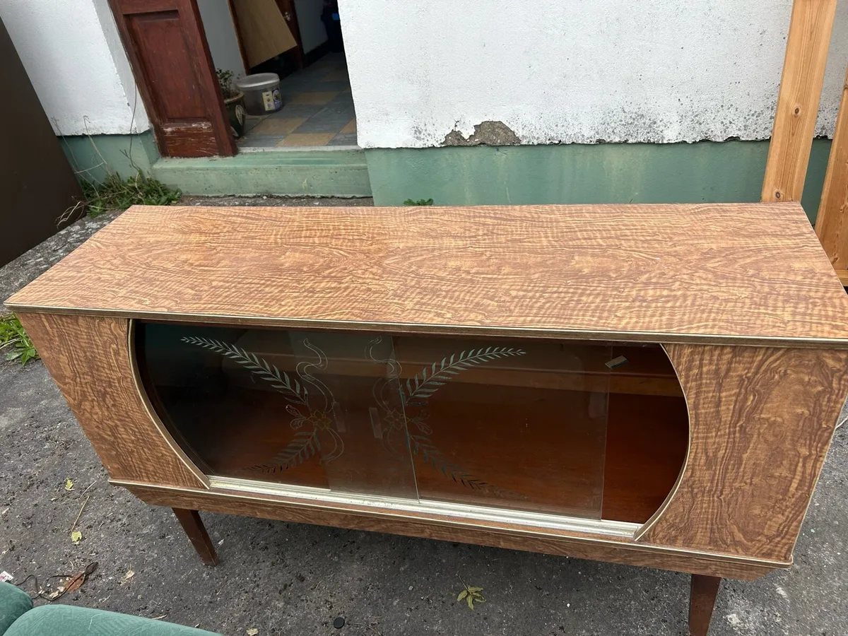 Cabinet - Image 2