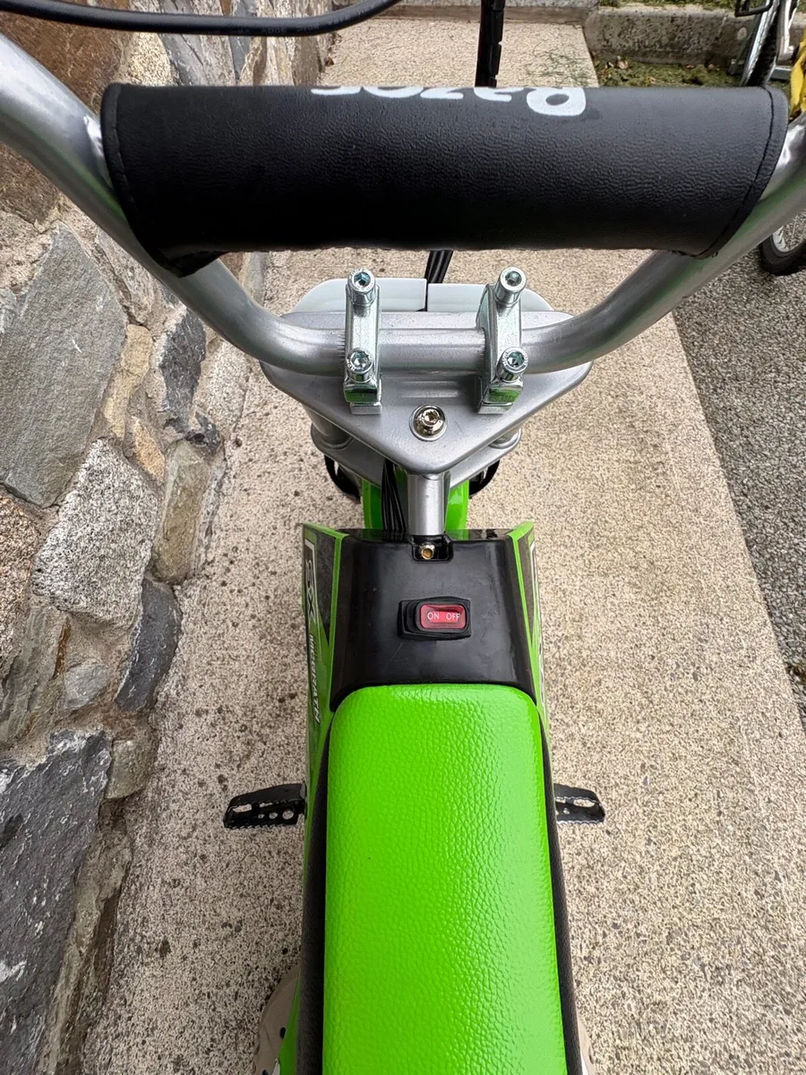 Razor kids Electric Scooter/ Bike - Image 4