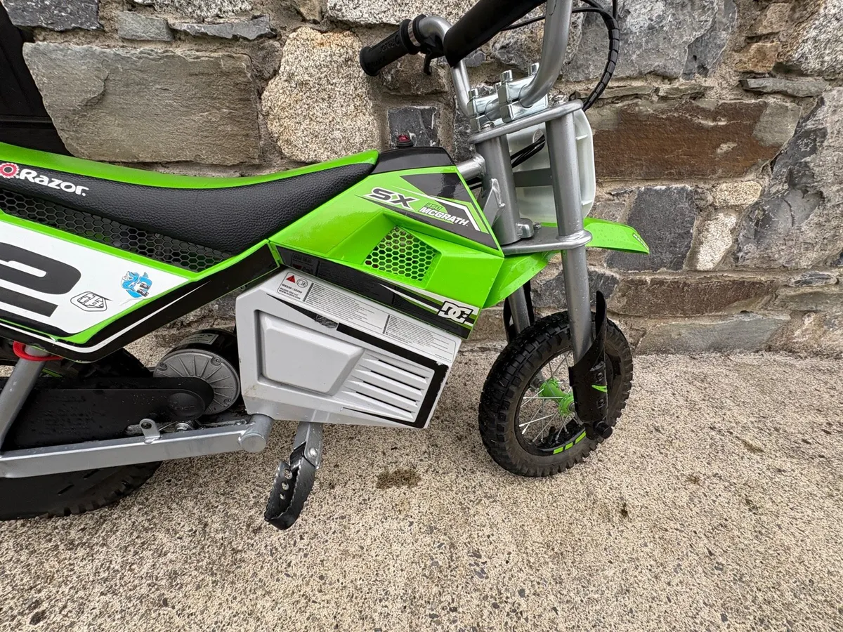 Razor kids Electric Scooter/ Bike - Image 2