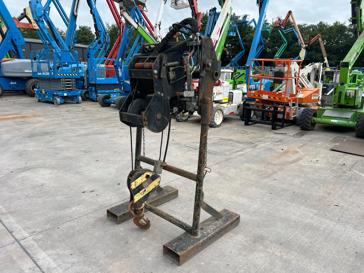 Manitou ST Winch Attachment - Image 2