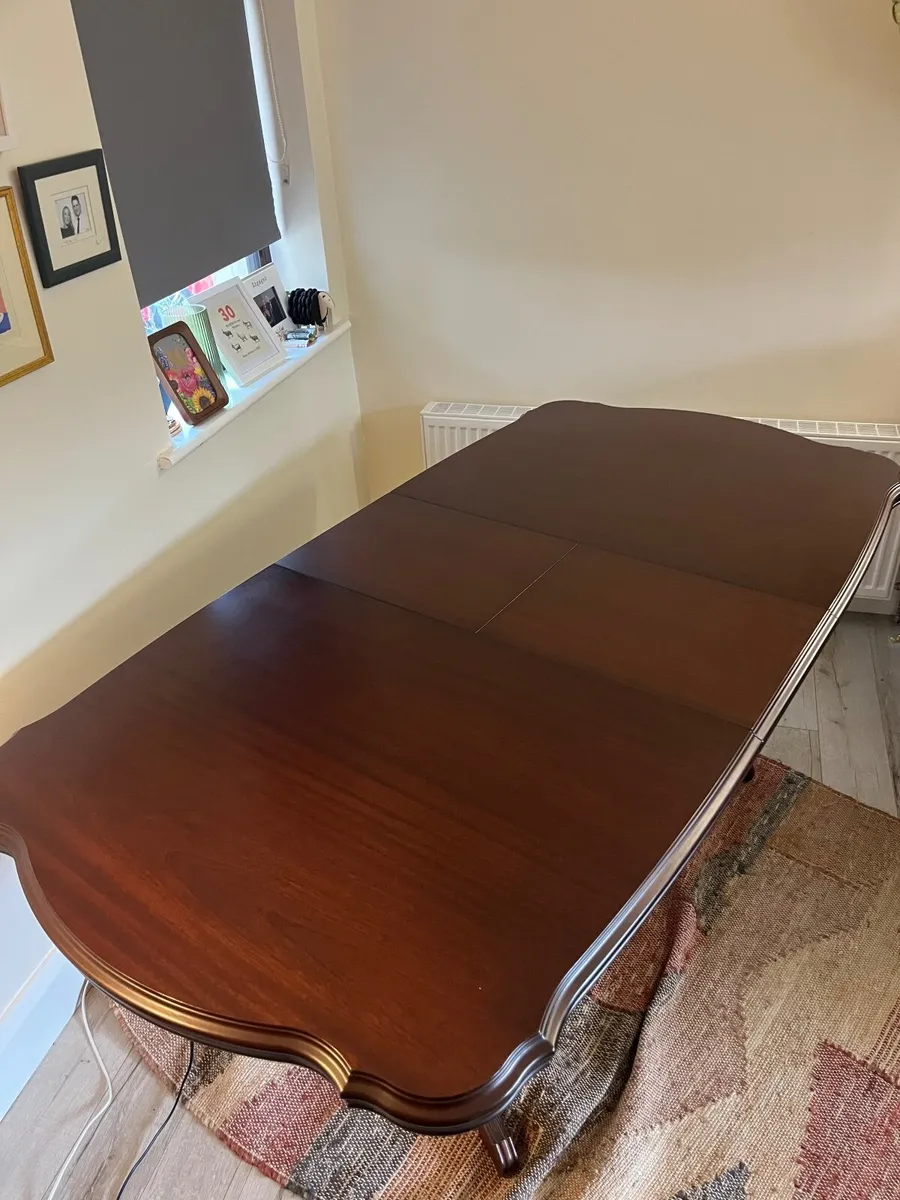 Mahogany Dining Table - Image 3