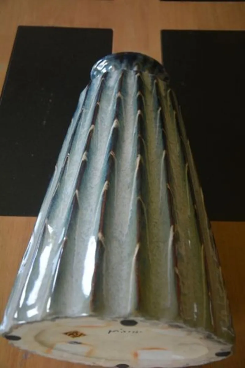 Large ceramic vase - Image 4