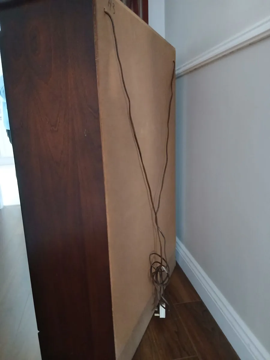 Cabinet - Image 2