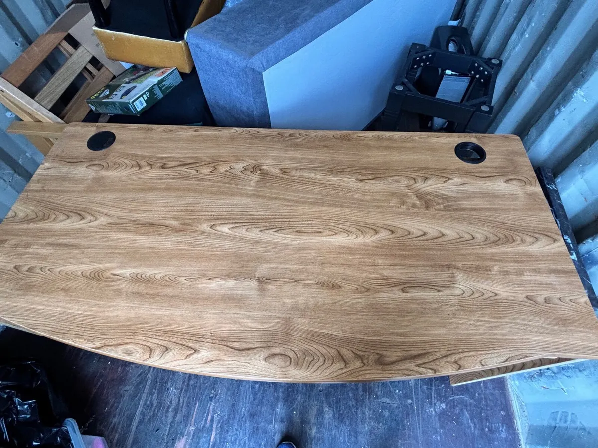 Desk - Image 1