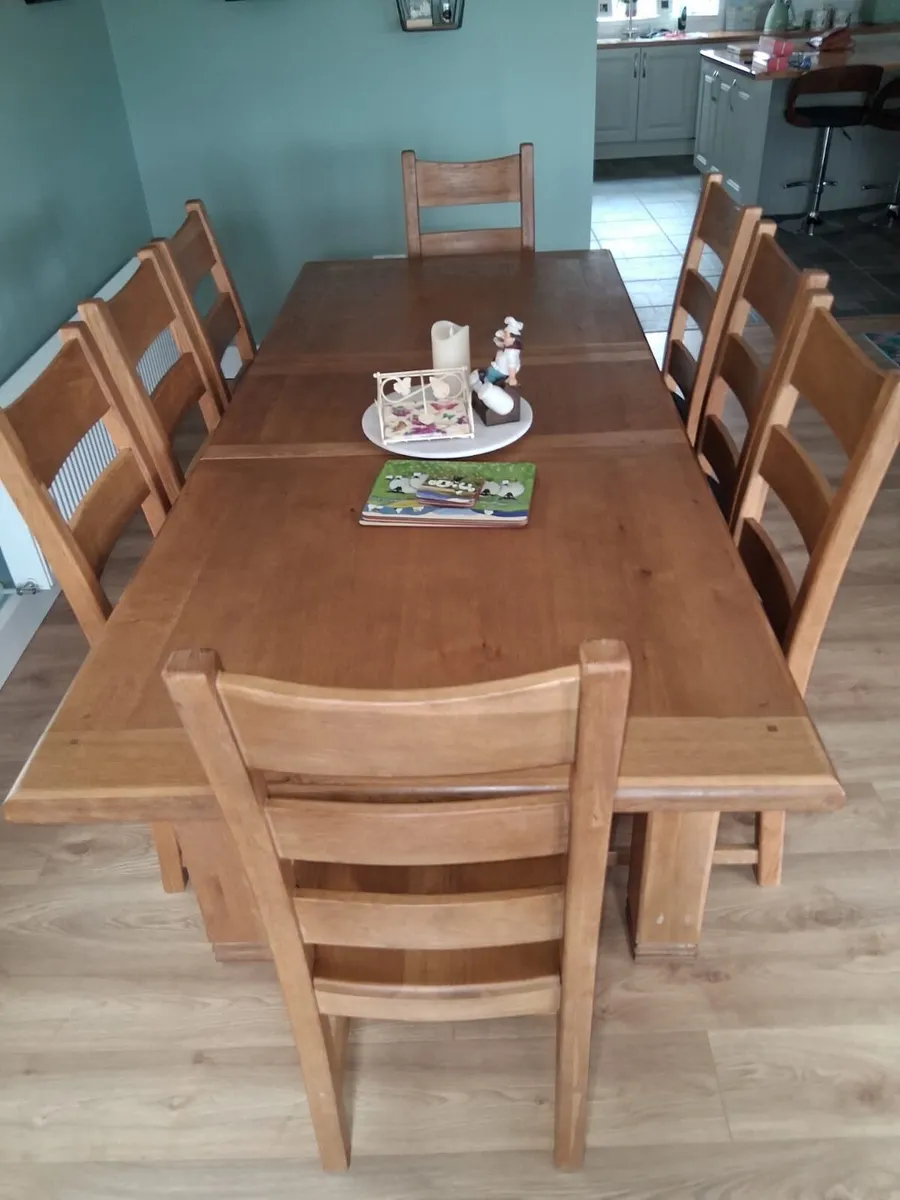 Solid Oak Dining table and 8 chairs - Image 1