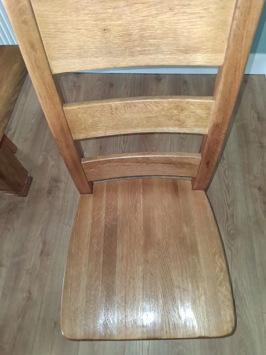 Solid Oak Dining table and 8 chairs - Image 2