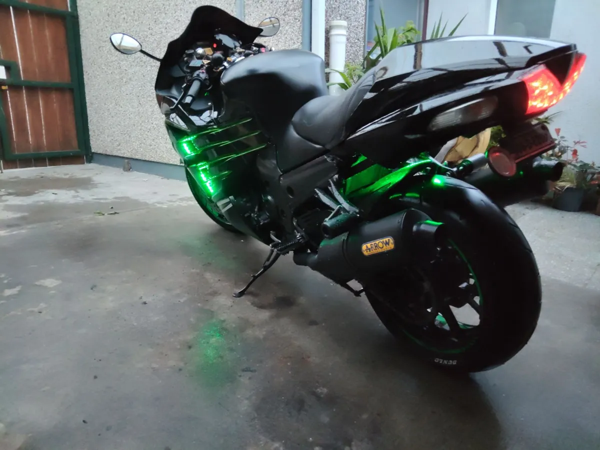 2006 kawasaki zzr1400 - Image 2
