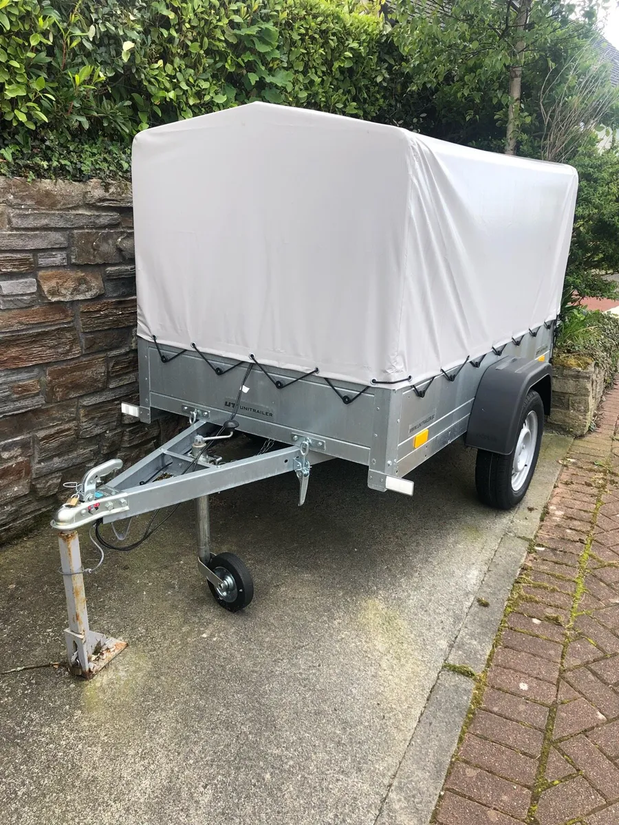 Trailer - Image 1