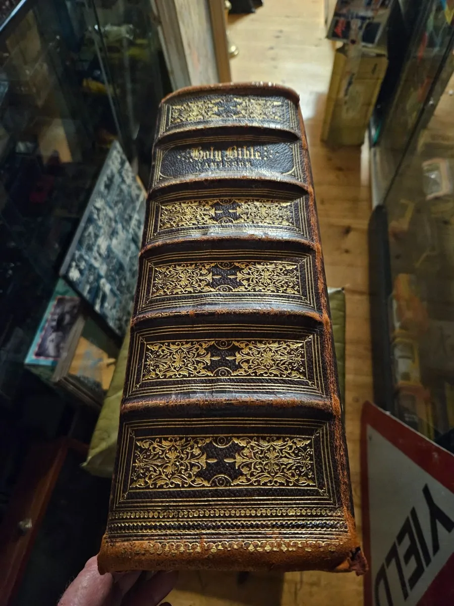 Vintage Jamieson Family Bible - Image 3