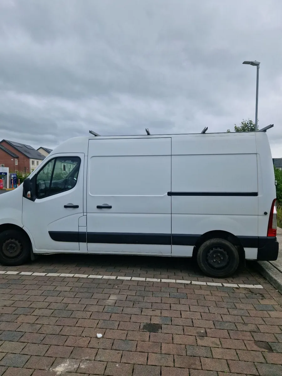 Nissan NV400 2016 - Image 2