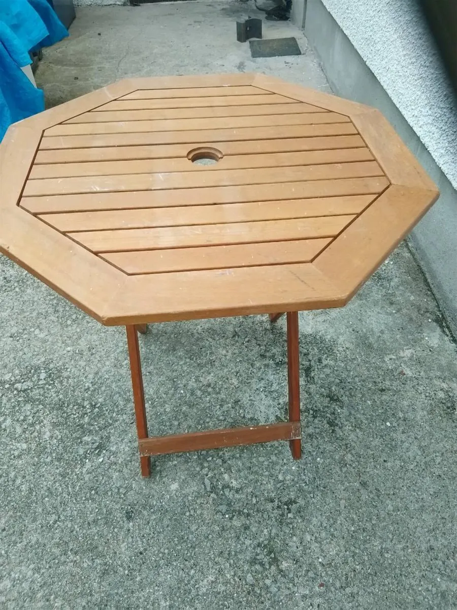 Small garden table - Image 2