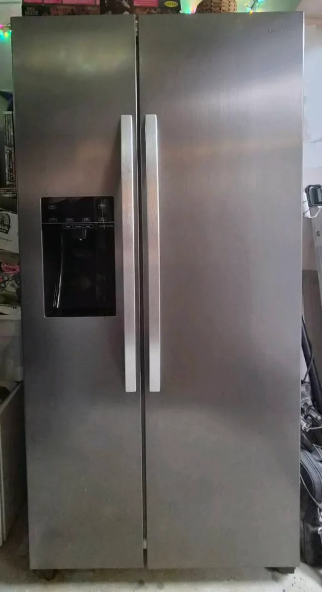 American fridge freezer - Image 1